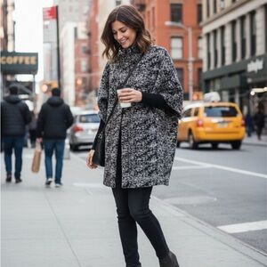 ANN TAYLOR SIZE SMALL CHIC WOOL BLEND JACKET SHADES OF GRAY AND BLACK POCKETS